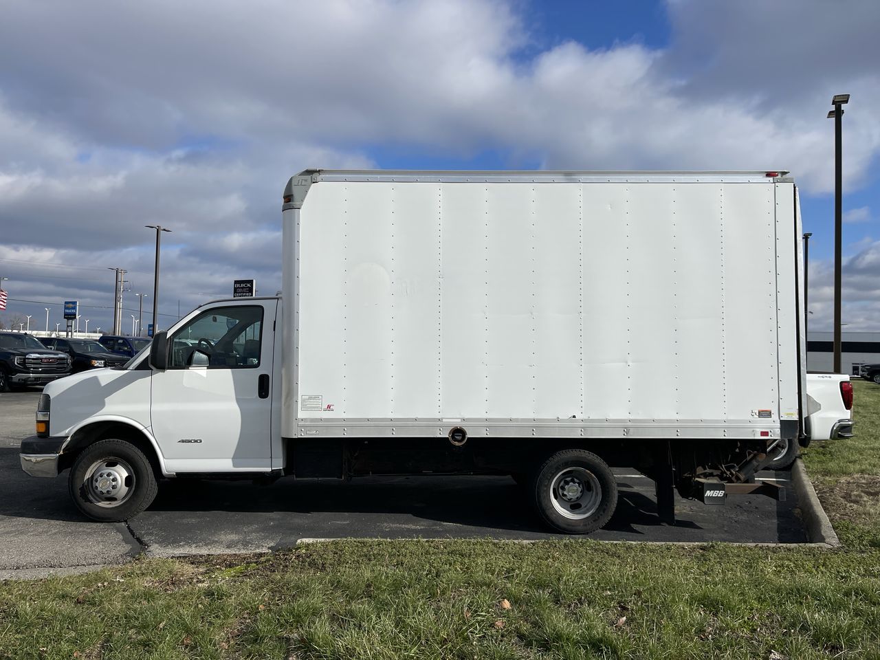 2014 Chevrolet Express Cutaway 4500 4500 Series DRW