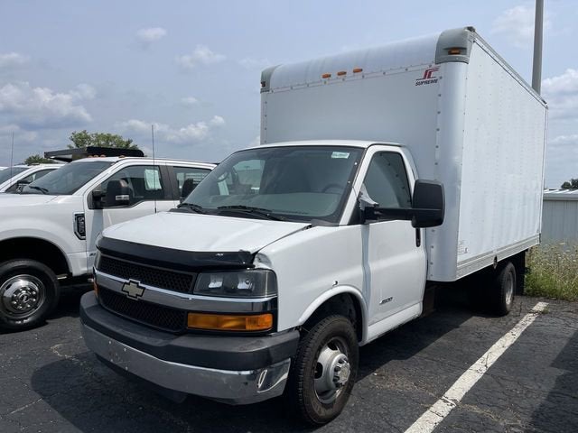 2014 Chevrolet Express Cutaway 4500 4500 Series DRW