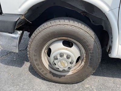 2014 Chevrolet Express Cutaway 4500 4500 Series DRW