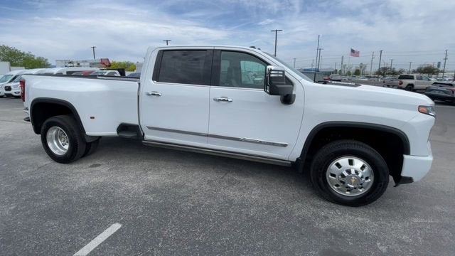 2025 Chevrolet Silverado 3500 HD High Country DRW
