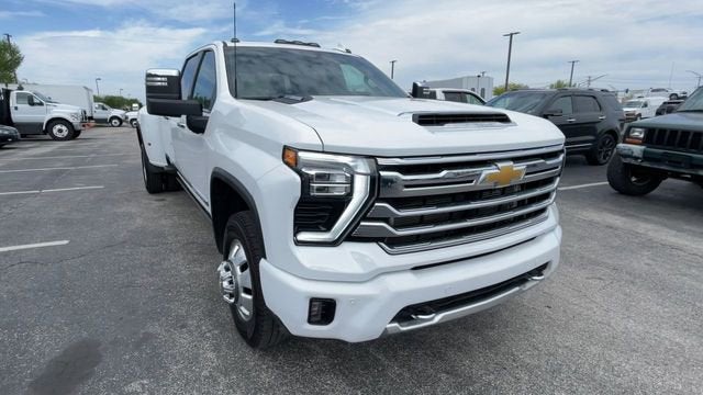 2025 Chevrolet Silverado 3500 HD High Country DRW