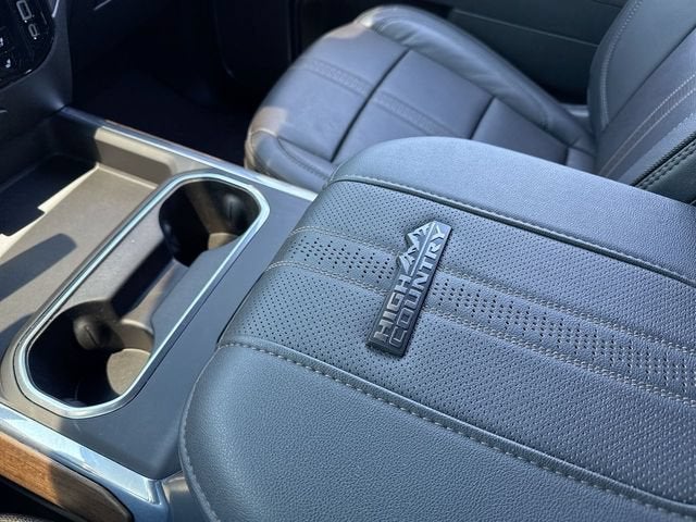 2026 Chevrolet Silverado 3500 HD High Country DRW
