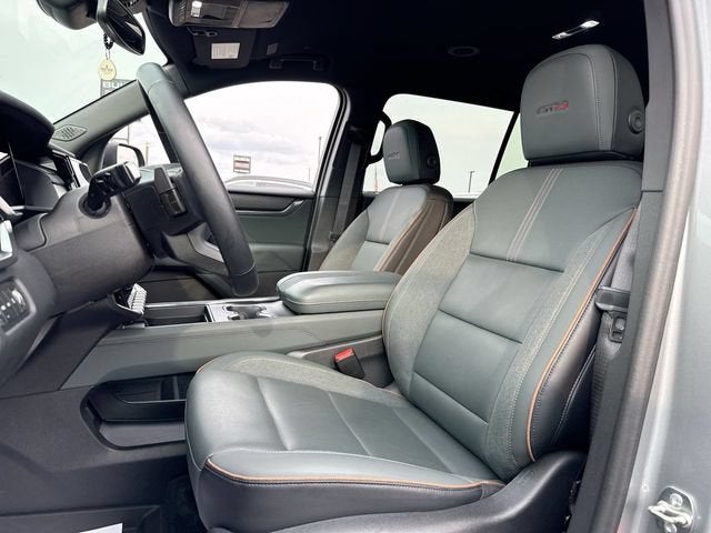 2024 GMC Acadia AT4
