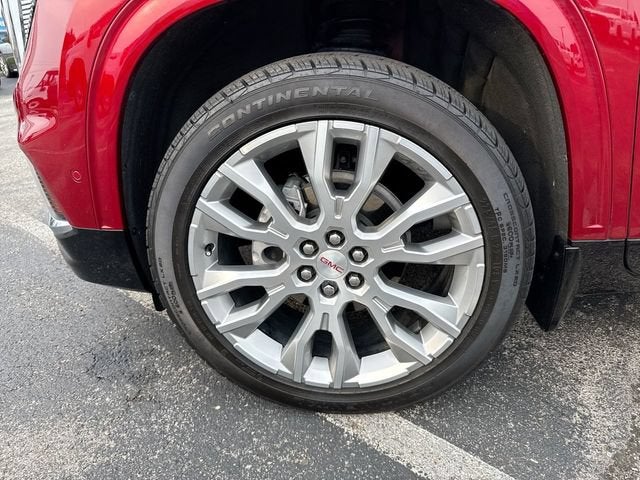 2025 GMC Acadia Denali