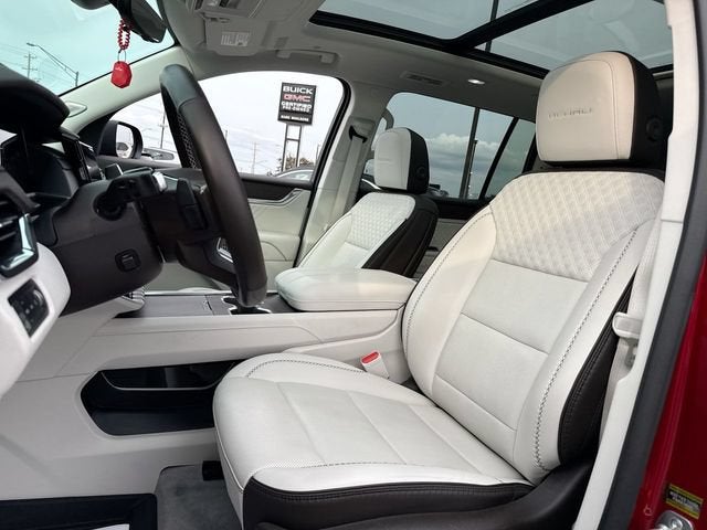 2025 GMC Acadia Denali