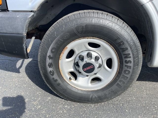 2016 GMC Savana Cargo 2500 2500 Regular Wheelbase Rear-Wheel Drive