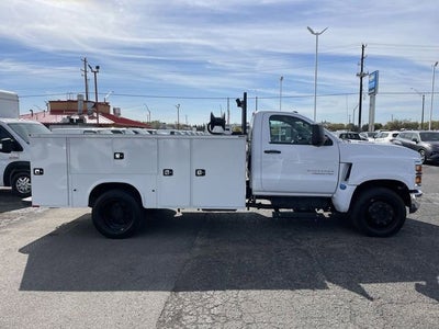 2023 Chevrolet Silverado 5500 HD Work Truck