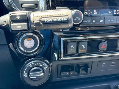 2021 Nissan TITAN Crew Cab Platinum Reserve 4x4