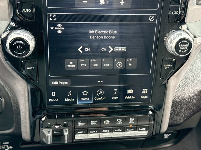 2024 RAM 3500 Big Horn Crew Cab 4x4 8' Box