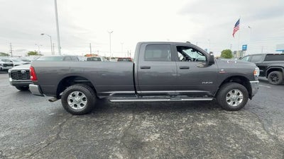 2024 RAM 3500 Big Horn Crew Cab 4x4 8' Box