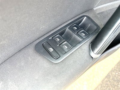 2019 Volkswagen Golf S