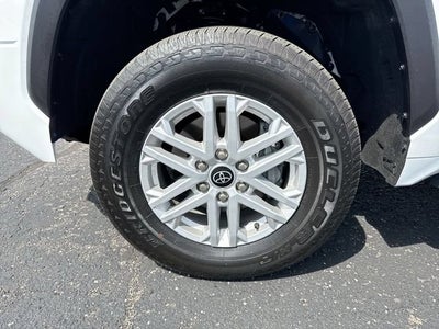 2024 Toyota Tundra 4WD SR5