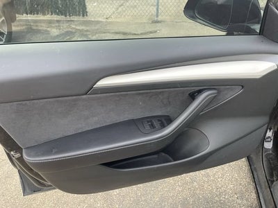 2022 Tesla Model 3 Rear-Wheel Drive