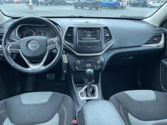 2016 Jeep Cherokee Sport