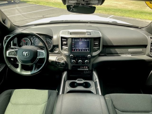 2020 RAM 1500 Big Horn Crew Cab 4x4 5'7" Box