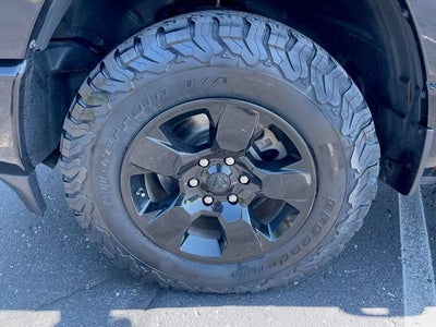 2020 RAM 1500 Big Horn Crew Cab 4x4 5'7" Box