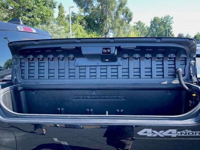 2020 RAM 1500 Big Horn Crew Cab 4x4 5'7" Box