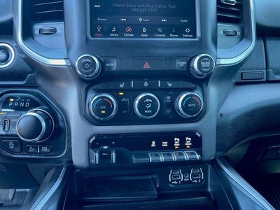 2020 RAM 1500 Big Horn Crew Cab 4x4 5'7" Box