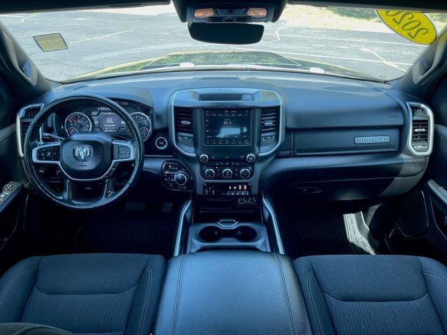 2020 RAM 1500 Big Horn Crew Cab 4x4 5'7" Box