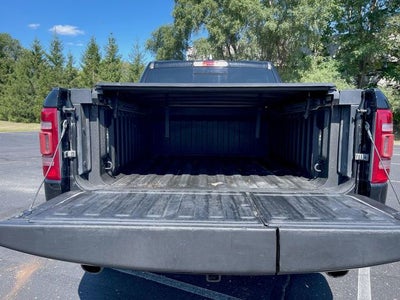 2020 RAM 1500 Big Horn Crew Cab 4x4 5'7" Box