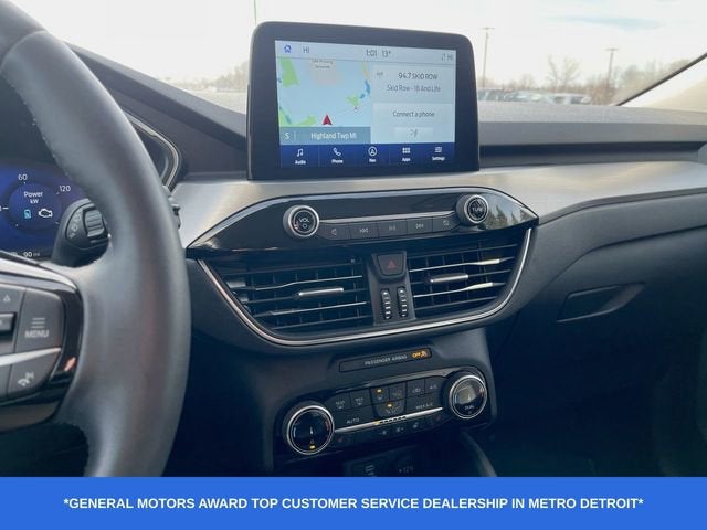 2022 Ford Escape Titanium Hybrid