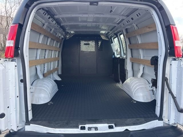 2024 Chevrolet Express Cargo 2500 WT