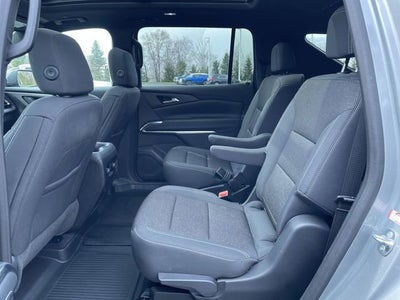 2024 Chevrolet Traverse LT