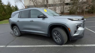 2024 Chevrolet Traverse LT