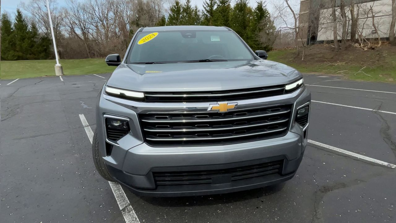 2024 Chevrolet Traverse LT