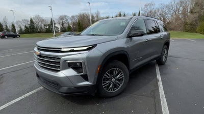 2024 Chevrolet Traverse LT