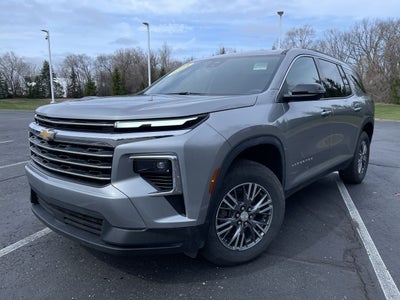 2024 Chevrolet Traverse LT