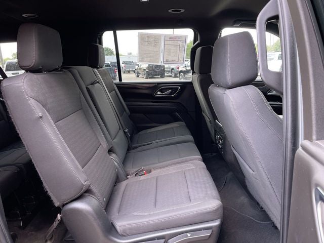 2023 Chevrolet Suburban LS