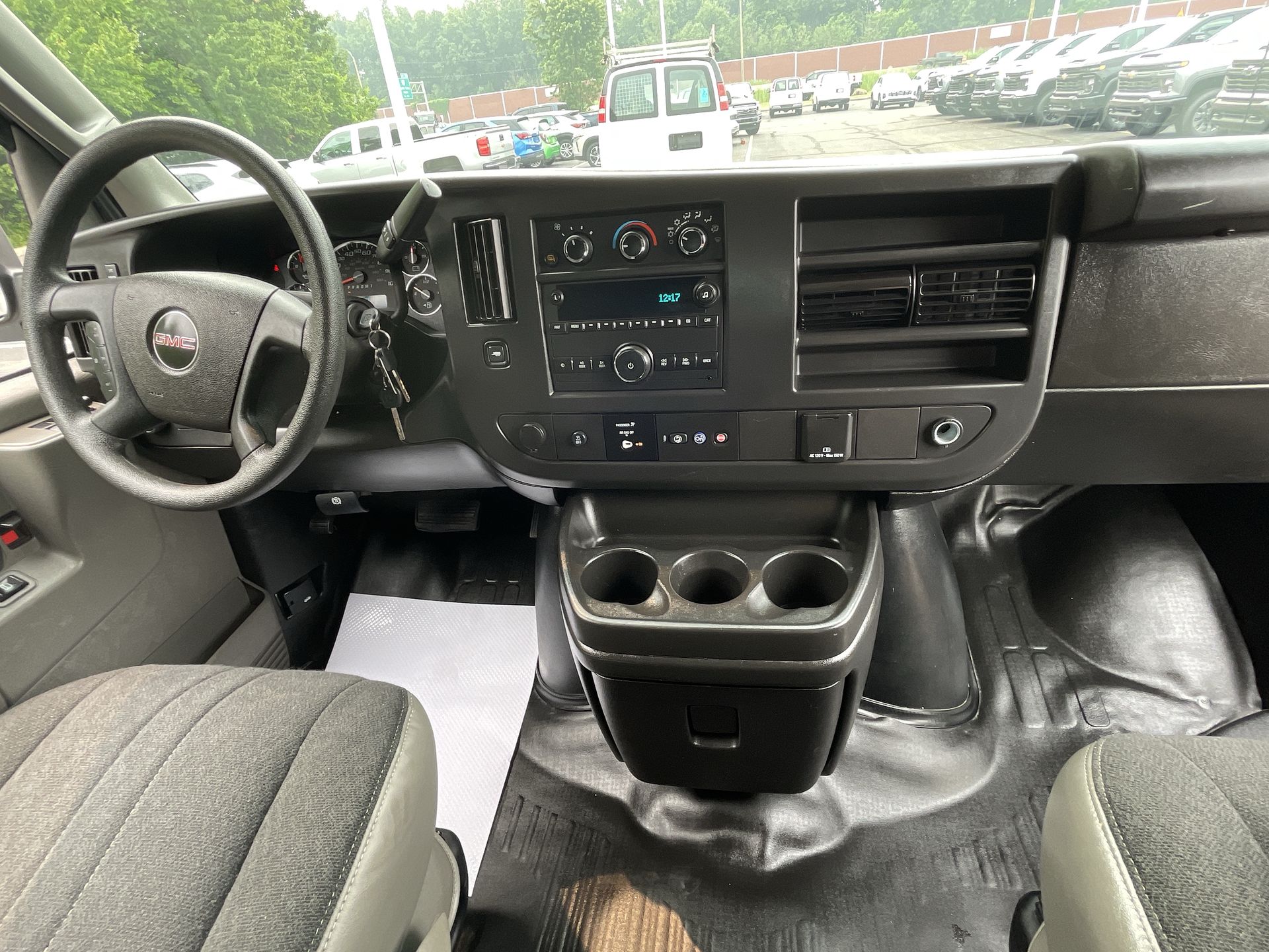 2024 GMC Savana Cargo 2500 Work Van