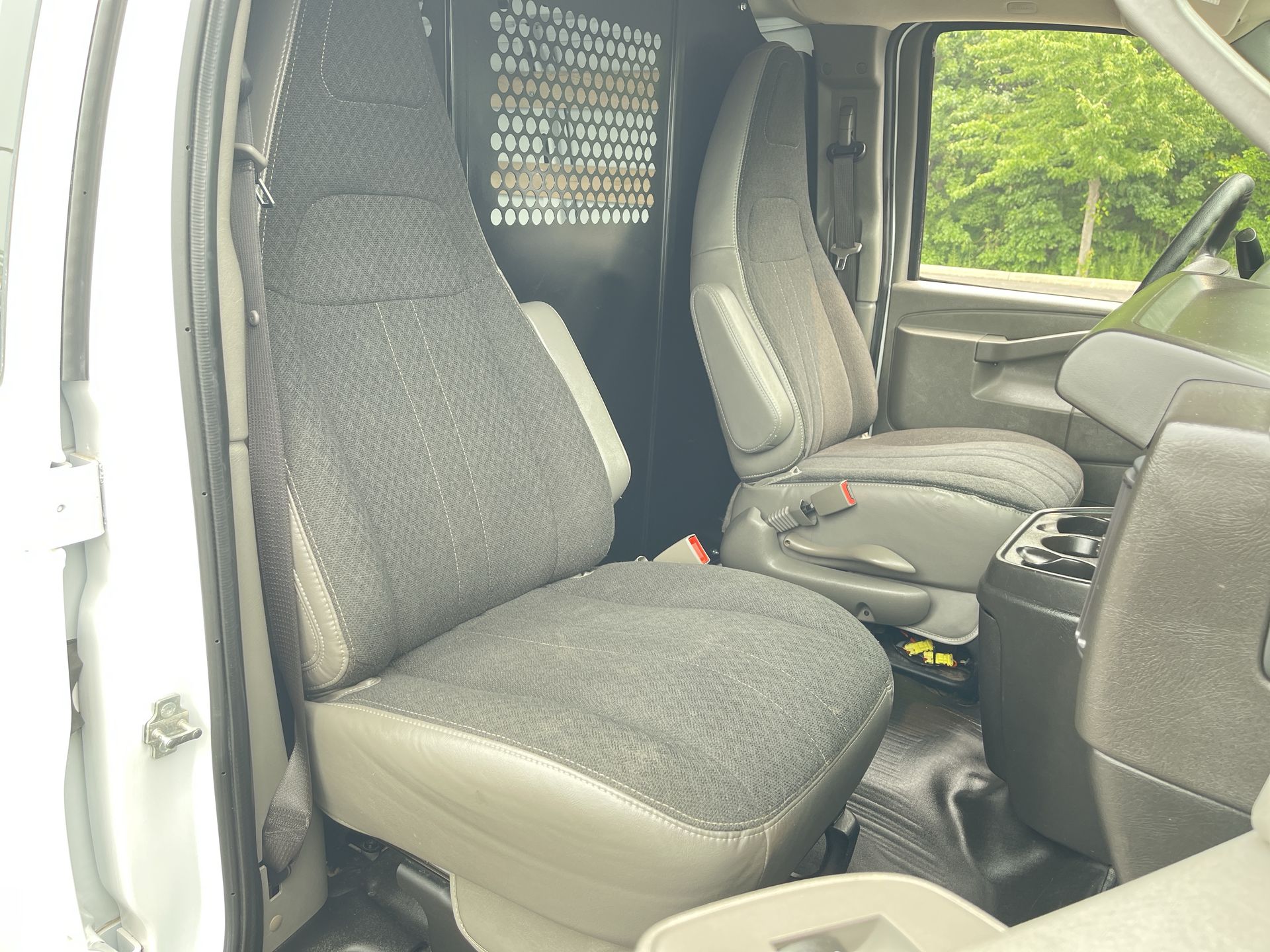2024 GMC Savana Cargo 2500 Work Van