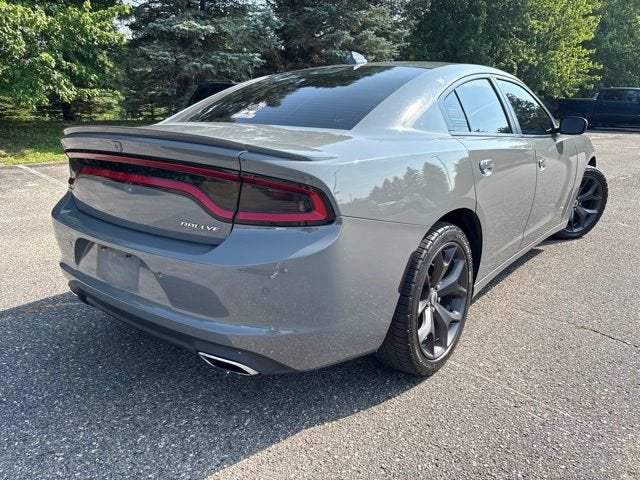 2017 Dodge Charger SXT RWD