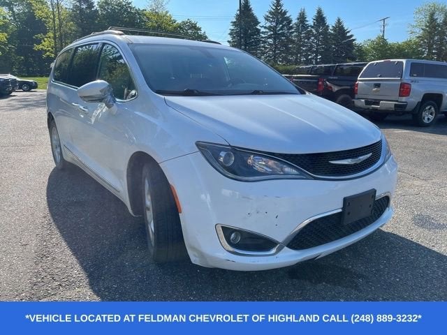 2017 Chrysler Pacifica Touring-L