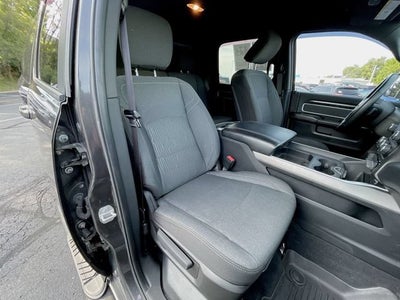 2019 RAM 2500 Big Horn Crew Cab 4x4 8' Box