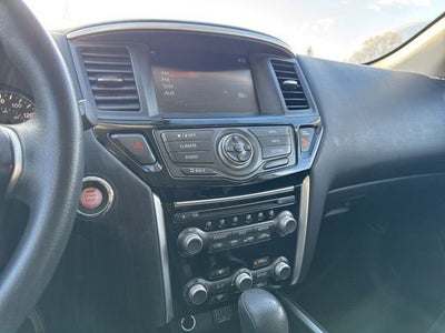 2018 Nissan Pathfinder S