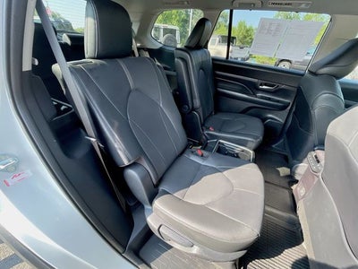 2025 Toyota Grand Highlander Platinum