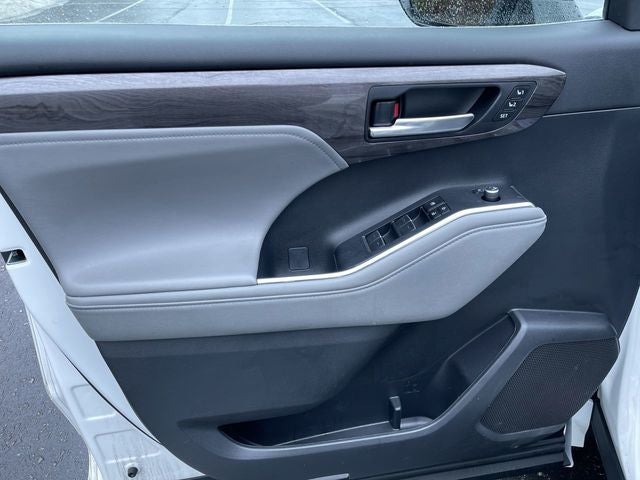 2023 Toyota Highlander Hybrid Limited