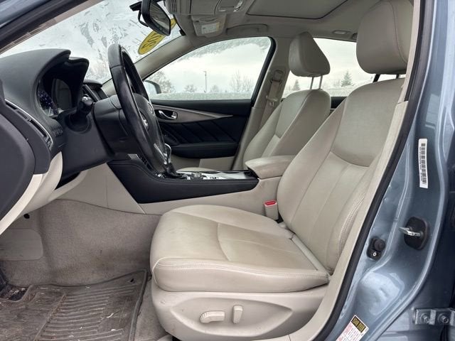 2015 INFINITI Q50 Premium