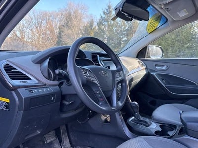 2017 Hyundai Santa Fe SE