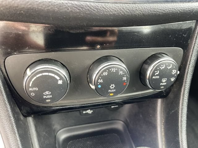 2012 Chrysler 200 Touring