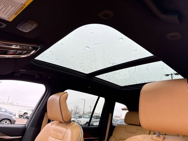 2023 Jeep Grand Cherokee Summit