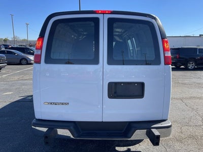 2025 Chevrolet Express Cargo WT