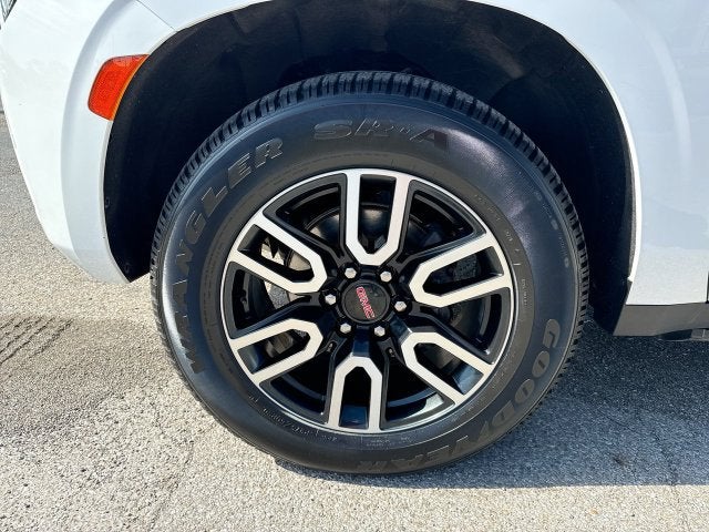 2021 GMC Yukon XL AT4