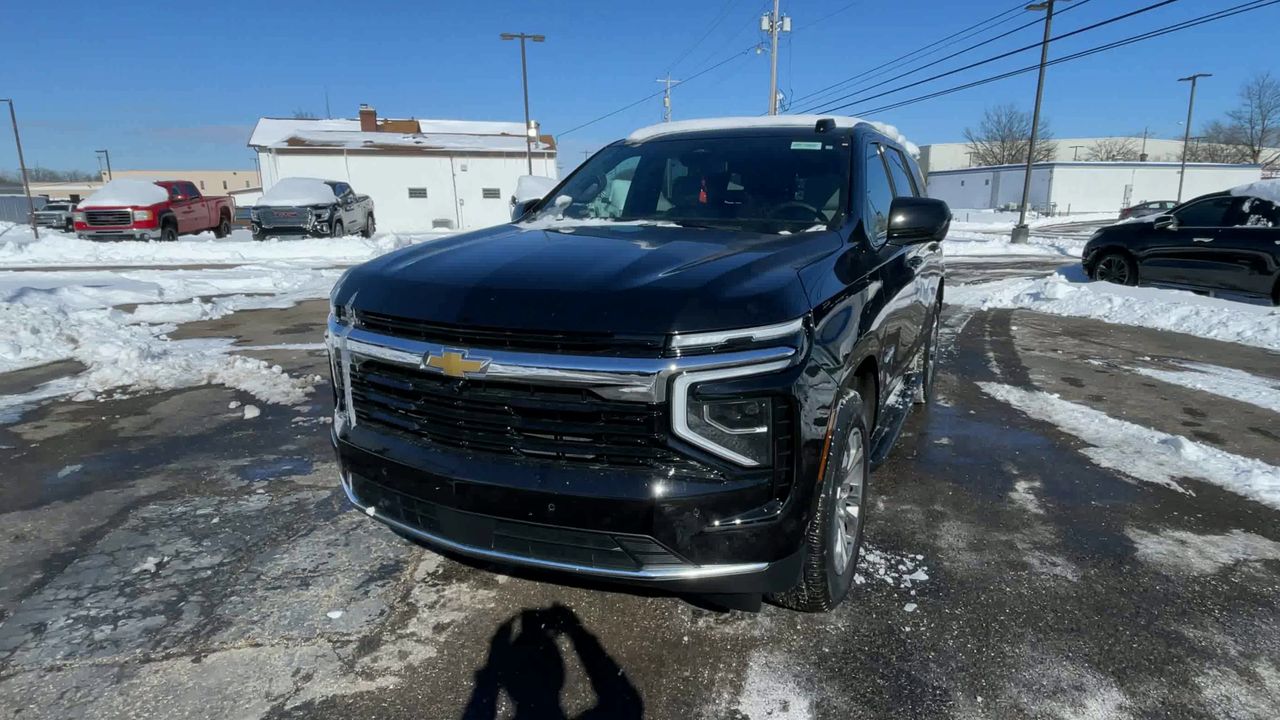 2025 Chevrolet Tahoe LS