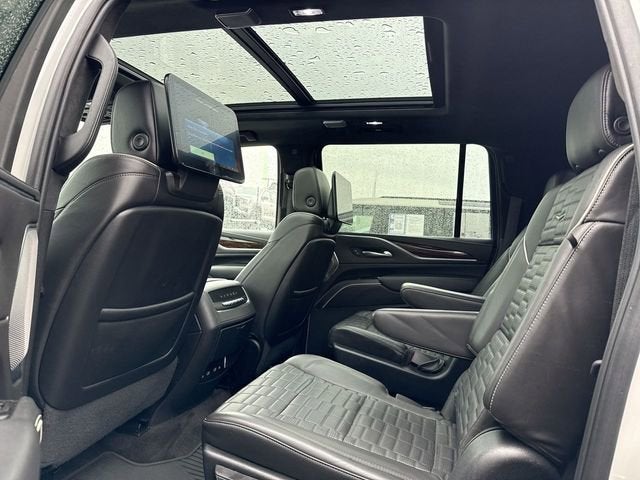 2023 Cadillac Escalade ESV Sport Platinum