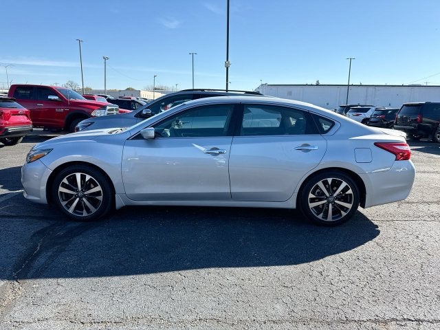2016 Nissan Altima 2.5 SR