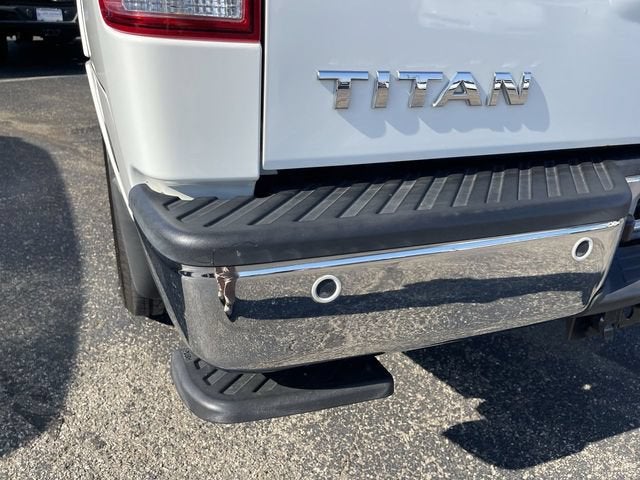 2012 Nissan Titan SL